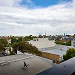 2Br Penthouse Apt Rooftop Terrace, Spa & Bbq