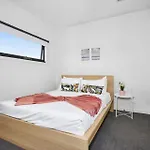 Chic South Yarra Gem - Near Chapel St & More