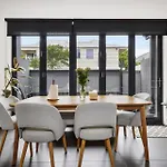 Chic South Yarra Gem - Near Chapel St & More