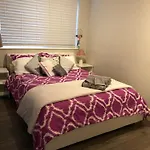 1 Bedroom Unit In Heart Of Elsternwick