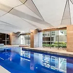 High-Rise 2Br Apt Cbd I Pool, Gym & Prime Location