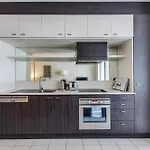 Modern Nomads South Yarra 1Br Large Outdoor Space Near Station