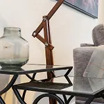 Luxe 2-Bed Apartment With River Views Near Casino