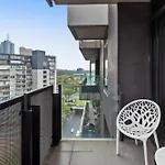 Central Southbank 1-Bed Apartment