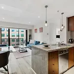 Central Southbank 1-Bed Apartment