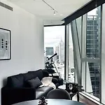 Modern 2Br 2Ba Ritz Pool & Gym