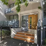 Central 2-Bed Pad With Tennis Court Pool & Gym