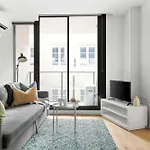 A Stylish & Comfy 2Br Apt Near Southern Cross