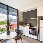 1Br Apt In Clayton Mel Cbd With City View