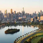 Cozy 2B2B Apt Free Parking In Kilda
