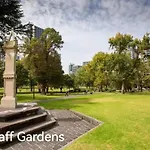 Adjacent To Flagstaff Gardens 1Br In Cbd Melboure