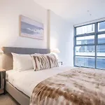 Adjacent To Flagstaff Gardens 1Br In Cbd Melboure