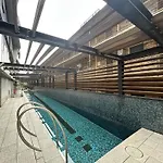 Stylish 2Br Apt Facing Albert Parkpoolparking