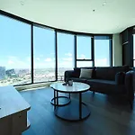 Mega Style Apartments Melbourne Village
