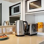 Stylish Apartment In Port Melbourne