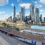802 Lovely Cosy Whole Studio Room Melbourne Cbd