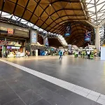 Downtown Delight Experience Melbourne In Style