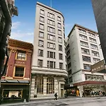 Spacious Designer Warehouse Melbourne Cbd Apartment