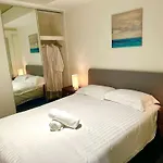 Jazz Chill Apartment In Melbourne Cbd