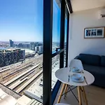 Puddings Home Panoramic Luxury Sea View Apartment Mel Cbd
