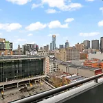Modern Nomads Fine City-Bound Living With King Bed & Balcony