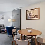 Modern Nomads Fine City-Bound Living With King Bed & Balcony
