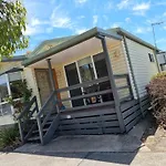 Airport Tourist Village Melbourne