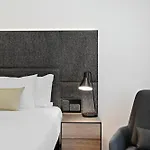 Vibe Hotel Melbourne