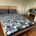 Room In Kew East