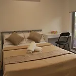 Pascoe Vale South, Vic, Australia Stay With Domi