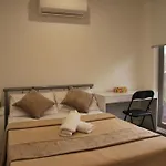 Pascoe Vale South, Vic, Australia Stay With Domi