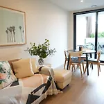 St Kilda Fitzroy St Apt In Secure Luxury Building