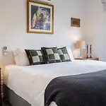Staycentral - Thornbury Entertainer Townhouse