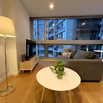 1 Bedroom 1 Bath, Southern Cross, Balcony