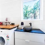 2Br Apartment In Parkville Steps From Royal Park