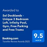 Sol Docklands - Unique 3 Bedroom Loft, Infinity Pool, Gym, Free Parking And Free Trams