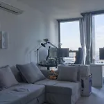 Shared Apartment Cozy Queen Room With Balcony