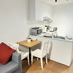 Charming Studio Retreat Lonsdale Street
