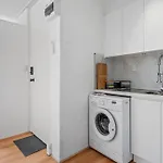 Stylish 1-Bed In The Heart Of South Yarra