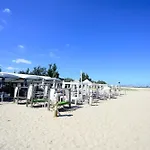 Jade - St Kilda Beach Views