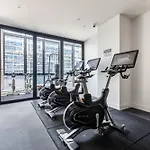 Modern Nomads Stylish Minimalist 2Br Walk To Garden & Qv Market