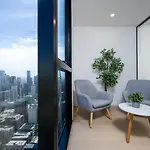 Luxe 67Th Floor 2Br With Ocean View, Pool, Spa And Gym
