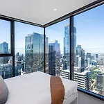 3Br With 180 Degrees Ocean And City Views, Pool, Spa And Gym