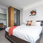 3Br With 180 Degrees Ocean And City Views, Pool, Spa And Gym