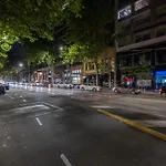 Prime Located 2Br1Ba Apt In Mel With Study