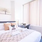 Prime Located 2Br1Ba Apt In Mel With Study