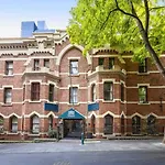 The Copper Bourke, 1 Br