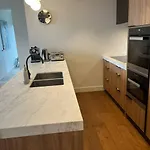 Claremont Style And Comfort South Yarra