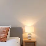 Flinders Lane Hideaway - Light-Filled Cbd Retreat