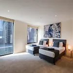 Executive 4 Bedroom Apt Near Mcec Casino